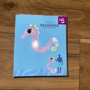 Purple Seahorse Ride-On Noodle